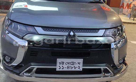 Buy Used 2022 Mitsubishi Outlander in Chittagong, Chittagong Buy Used 2022 Mitsubishi Outlander in Chittagong, Chittagong