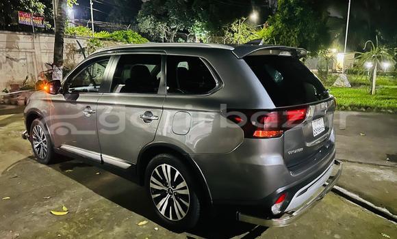 Buy Used 2022 Mitsubishi Outlander in Chittagong, Chittagong Buy Used 2022 Mitsubishi Outlander in Chittagong, Chittagong