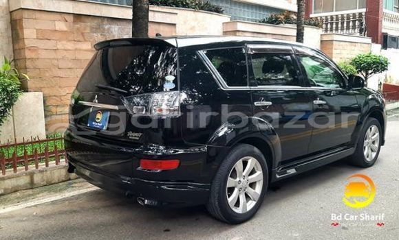 Buy Used 2010 Mitsubishi outlandar in Dhaka, Dhaka Buy Used 2010 Mitsubishi outlandar in Dhaka, Dhaka