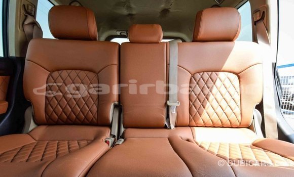 Buy Import 2010 Toyota Land Cruiser in Import - Dubai, Bandarban Buy Import 2010 Toyota Land Cruiser in Import - Dubai, Bandarban