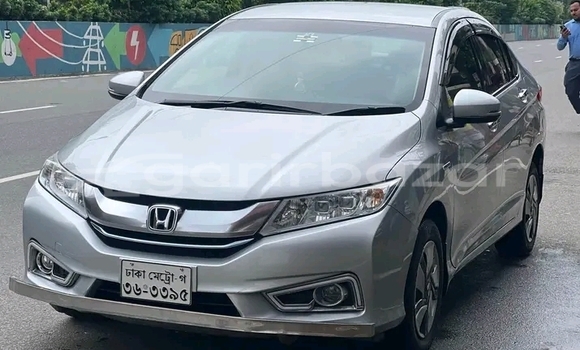 Buy Used Honda Grace in Bandarban, Bandarban Buy Used Honda Grace in Bandarban, Bandarban