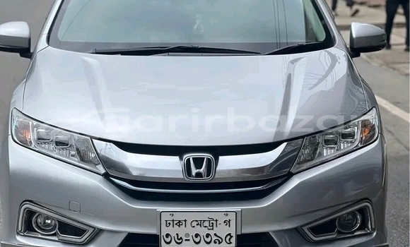 Buy Used Honda Grace in Bandarban, Bandarban Buy Used Honda Grace in Bandarban, Bandarban