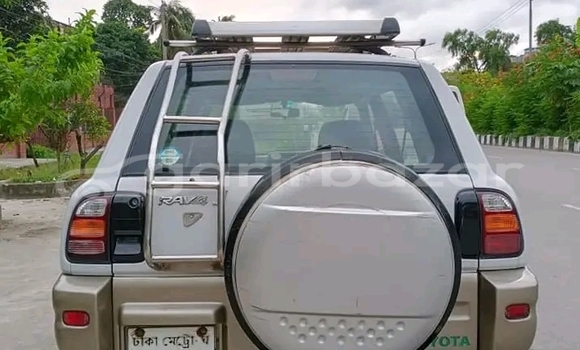 Buy Used Toyota Rav 4 in Bajitpur, Kishorganj Buy Used Toyota Rav 4 in Bajitpur, Kishorganj