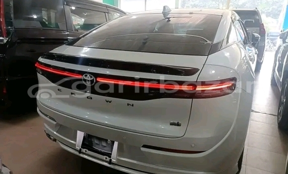 Buy Used Toyota Crown in Bheramara, Kushtiya Buy Used Toyota Crown in Bheramara, Kushtiya