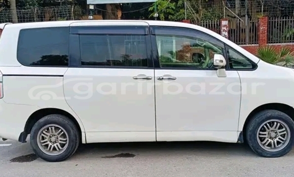 Buy Used Toyota Noah in Bandarban, Bandarban Buy Used Toyota Noah in Bandarban, Bandarban