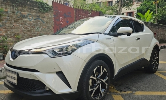 Buy Import 2019 Toyota CHR in Dhaka, Dhaka Buy Import 2019 Toyota CHR in Dhaka, Dhaka