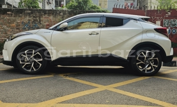 Buy Import 2019 Toyota CHR in Dhaka, Dhaka Buy Import 2019 Toyota CHR in Dhaka, Dhaka