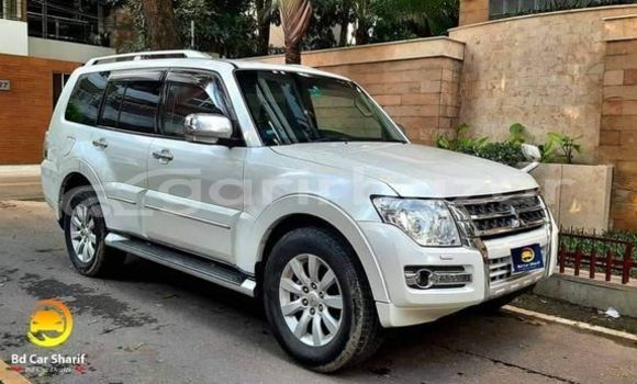 Buy Used 2011 Mitsubishi pajero in Dhaka, Dhaka Buy Used 2011 Mitsubishi pajero in Dhaka, Dhaka