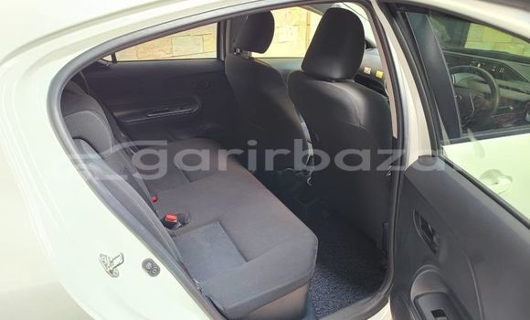 কেনা ব্যবহৃত Toyota Aqua White গাড়ী মধ্যে ঢাকা মধ্যে Dhaka কেনা ব্যবহৃত Toyota Aqua White গাড়ী মধ্যে ঢাকা মধ্যে Dhaka