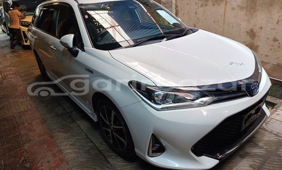 কেনা ব্যবহৃত Toyota axio White গাড়ী মধ্যে ঢাকা মধ্যে Dhaka কেনা ব্যবহৃত Toyota axio White গাড়ী মধ্যে ঢাকা মধ্যে Dhaka