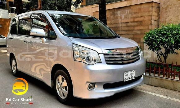 Buy Used 2012 Toyota Noah in Bagerhat, Khulna Buy Used 2012 Toyota Noah in Bagerhat, Khulna