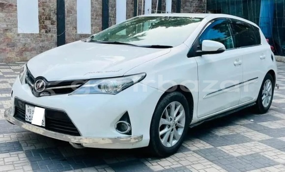 Buy Used 2012 Toyota Auris in Adamighi, Bogora Buy Used 2012 Toyota Auris in Adamighi, Bogora