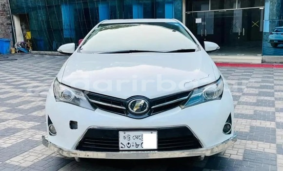 Buy Used 2012 Toyota Auris in Adamighi, Bogora Buy Used 2012 Toyota Auris in Adamighi, Bogora