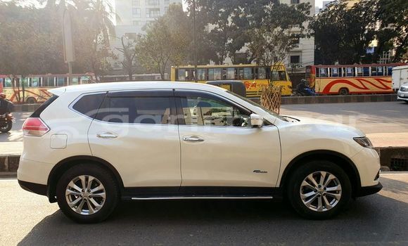 কেনা ব্যবহৃত Nissan X-Trail White গাড়ী মধ্যে ঢাকা মধ্যে Dhaka কেনা ব্যবহৃত Nissan X-Trail White গাড়ী মধ্যে ঢাকা মধ্যে Dhaka