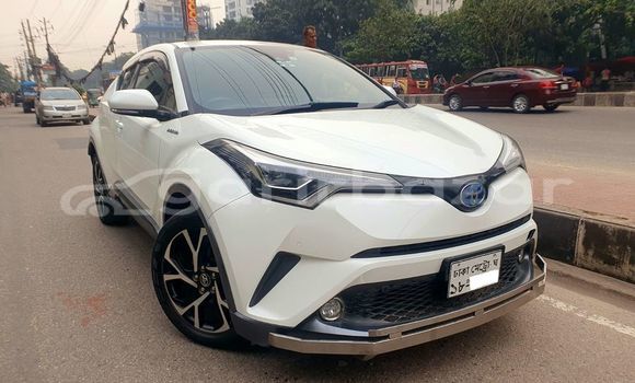 Buy Used 2022 Toyota CHR in Dhaka, Dhaka Buy Used 2022 Toyota CHR in Dhaka, Dhaka