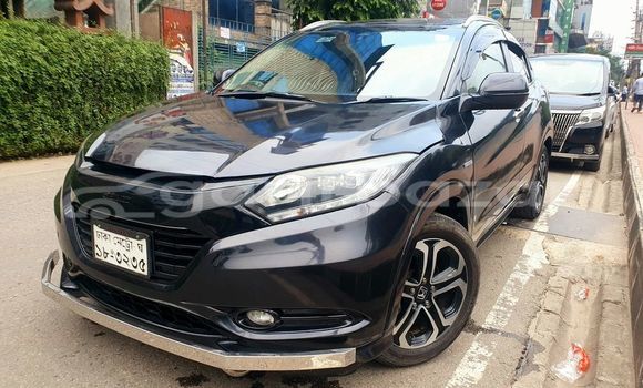 Buy Used 2022 Honda Vezel in Dhaka, Dhaka Buy Used 2022 Honda Vezel in Dhaka, Dhaka