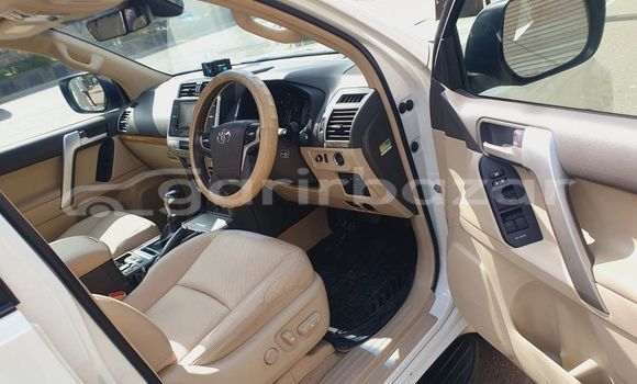 কেনা ব্যবহৃত Toyota land cruiser-prado White গাড়ী মধ্যে ঢাকা মধ্যে Dhaka কেনা ব্যবহৃত Toyota land cruiser-prado White গাড়ী মধ্যে ঢাকা মধ্যে Dhaka
