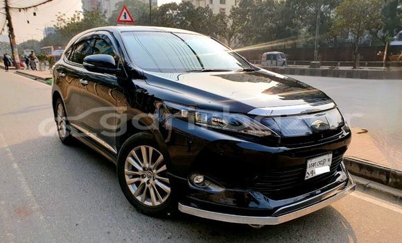 Buy Used 2020 Toyota Harrier in Dhaka, Dhaka Buy Used 2020 Toyota Harrier in Dhaka, Dhaka