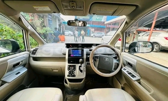 Buy Used Toyota Noah in Barguna, Barguna Buy Used Toyota Noah in Barguna, Barguna