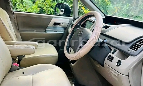 Buy Used Toyota Noah in Barguna, Barguna Buy Used Toyota Noah in Barguna, Barguna