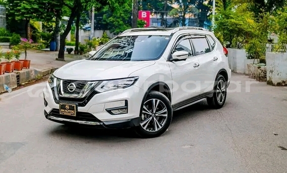 Buy Used Nissan X–Trail in Adamighi, Bogora Buy Used Nissan X–Trail in Adamighi, Bogora