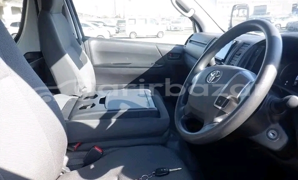 Buy Used Toyota Hiace in Chhagalnaiya, Feni Buy Used Toyota Hiace in Chhagalnaiya, Feni