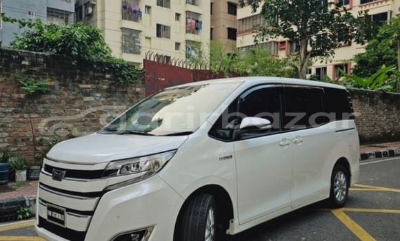 Buy Import 2019 Toyota noah g in Dhaka, Dhaka Buy Import 2019 Toyota noah g in Dhaka, Dhaka