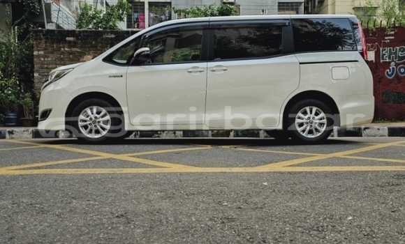 Buy Import 2019 Toyota noah g in Dhaka, Dhaka Buy Import 2019 Toyota noah g in Dhaka, Dhaka