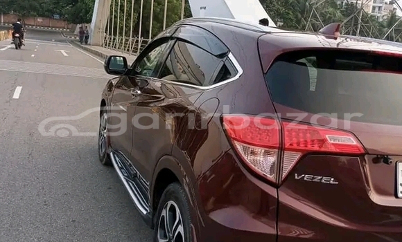 Buy Used Honda Vezel in Bajitpur, Kishorganj Buy Used Honda Vezel in Bajitpur, Kishorganj