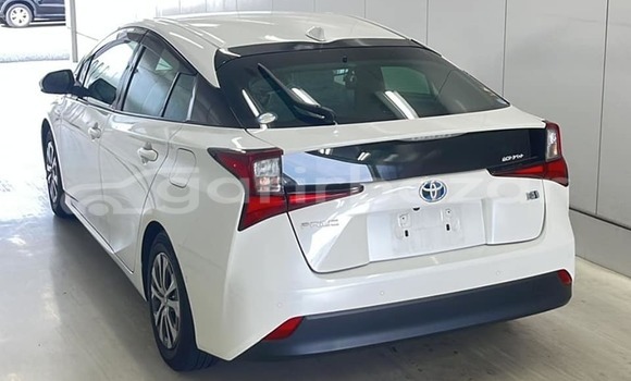 Buy Used 2019 Toyota prius in Dhaka, Dhaka Buy Used 2019 Toyota prius in Dhaka, Dhaka