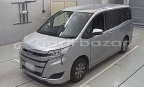 Buy Used 2019 Toyota Noah in Dhaka, Dhaka Buy Used 2019 Toyota Noah in Dhaka, Dhaka