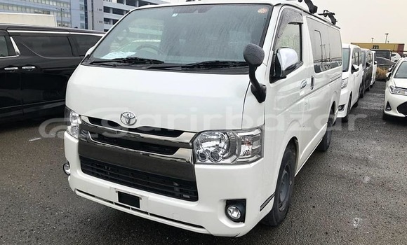 Buy Used 2020 Toyota Hiace in Dhaka, Dhaka Buy Used 2020 Toyota Hiace in Dhaka, Dhaka