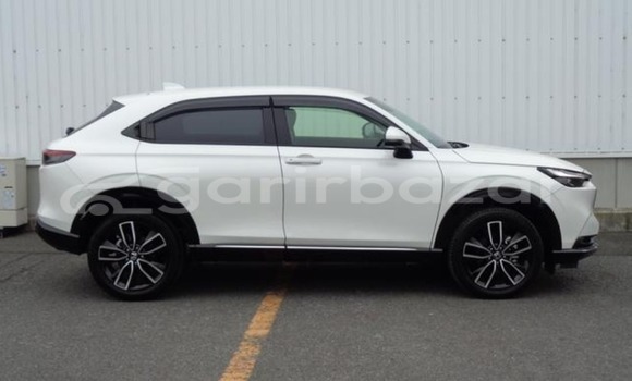 Buy Used 2020 Honda Vezel in Dhaka, Dhaka Buy Used 2020 Honda Vezel in Dhaka, Dhaka