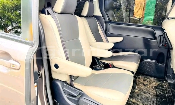 কেনা ব্যবহৃত Toyota Noah White গাড়ী মধ্যে ভোলা মধ্যে Bhola কেনা ব্যবহৃত Toyota Noah White গাড়ী মধ্যে ভোলা মধ্যে Bhola