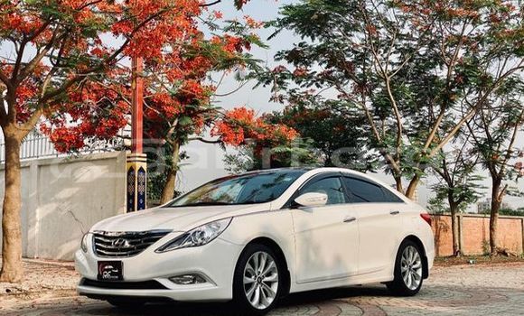 কেনা ব্যবহৃত Hyundai sonata White গাড়ী মধ্যে ঢাকা মধ্যে Dhaka কেনা ব্যবহৃত Hyundai sonata White গাড়ী মধ্যে ঢাকা মধ্যে Dhaka