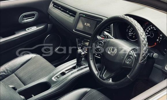 কেনা ব্যবহৃত Honda HR-V Brown গাড়ী মধ্যে ঢাকা মধ্যে Dhaka কেনা ব্যবহৃত Honda HR-V Brown গাড়ী মধ্যে ঢাকা মধ্যে Dhaka