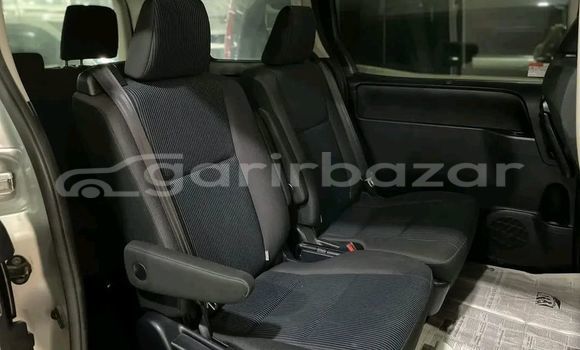Buy Used 2019 Toyota Noah in Badarganj, Rangpur Buy Used 2019 Toyota Noah in Badarganj, Rangpur