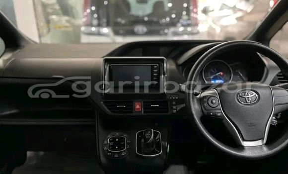 Buy Used 2019 Toyota Noah in Badarganj, Rangpur Buy Used 2019 Toyota Noah in Badarganj, Rangpur