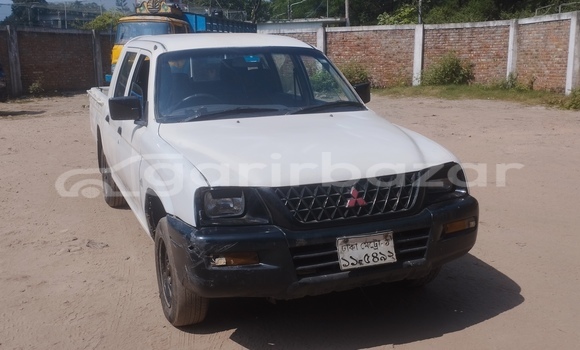 Buy Used 2003 Mitsubishi L 200 in Chattagam, Chattagam Buy Used 2003 Mitsubishi L 200 in Chattagam, Chattagam