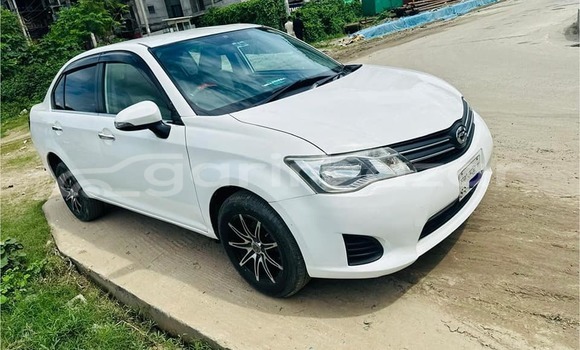 Buy Used 2013 Toyota Axio in Dhaka, Dhaka Buy Used 2013 Toyota Axio in Dhaka, Dhaka