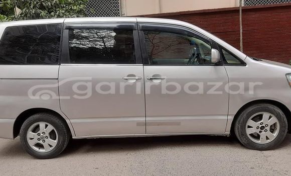 Buy Used 2020 Toyota Noah in Dhaka, Dhaka Buy Used 2020 Toyota Noah in Dhaka, Dhaka