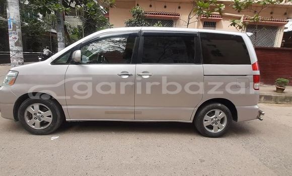 Buy Used 2020 Toyota Noah in Dhaka, Dhaka Buy Used 2020 Toyota Noah in Dhaka, Dhaka