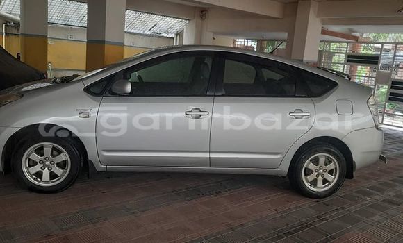 Buy Used 2011 Toyota prius in Dhaka, Dhaka Buy Used 2011 Toyota prius in Dhaka, Dhaka