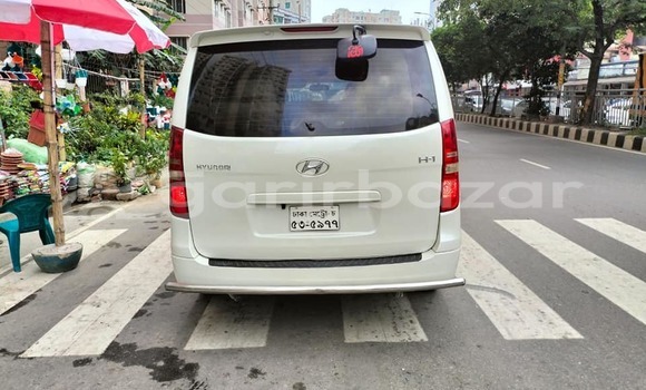 Buy Used 2019 Hyundai h1 in Dhaka, Dhaka Buy Used 2019 Hyundai h1 in Dhaka, Dhaka
