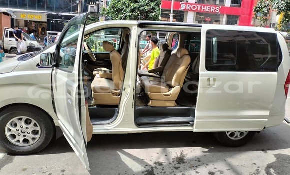 Buy Used 2019 Hyundai h1 in Dhaka, Dhaka Buy Used 2019 Hyundai h1 in Dhaka, Dhaka