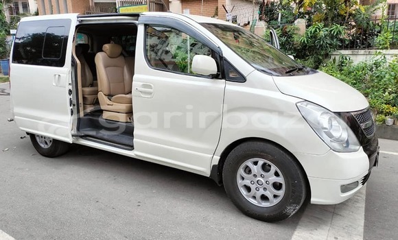 Buy Used 2019 Hyundai h1 in Dhaka, Dhaka Buy Used 2019 Hyundai h1 in Dhaka, Dhaka