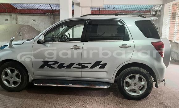 Buy Used 2007 Toyota Rush in Dhaka, Dhaka Buy Used 2007 Toyota Rush in Dhaka, Dhaka