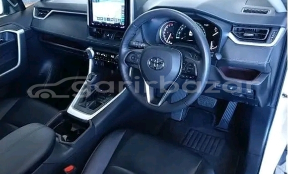 Buy Used Toyota RAV4 in Bheramara, Kushtiya Buy Used Toyota RAV4 in Bheramara, Kushtiya