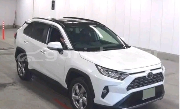 Buy Used Toyota RAV4 in Bheramara, Kushtiya Buy Used Toyota RAV4 in Bheramara, Kushtiya