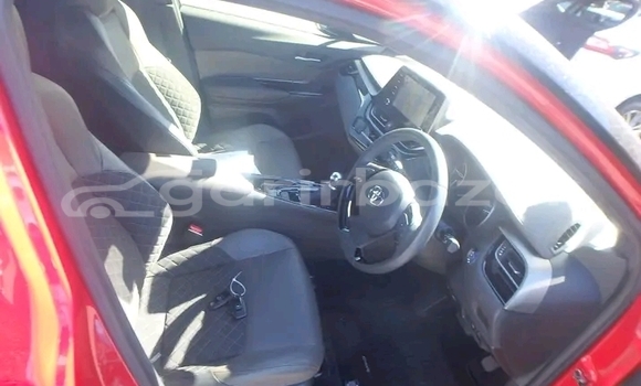 Buy Used Toyota C-HR in Bochanganj, Dinajpur Buy Used Toyota C-HR in Bochanganj, Dinajpur